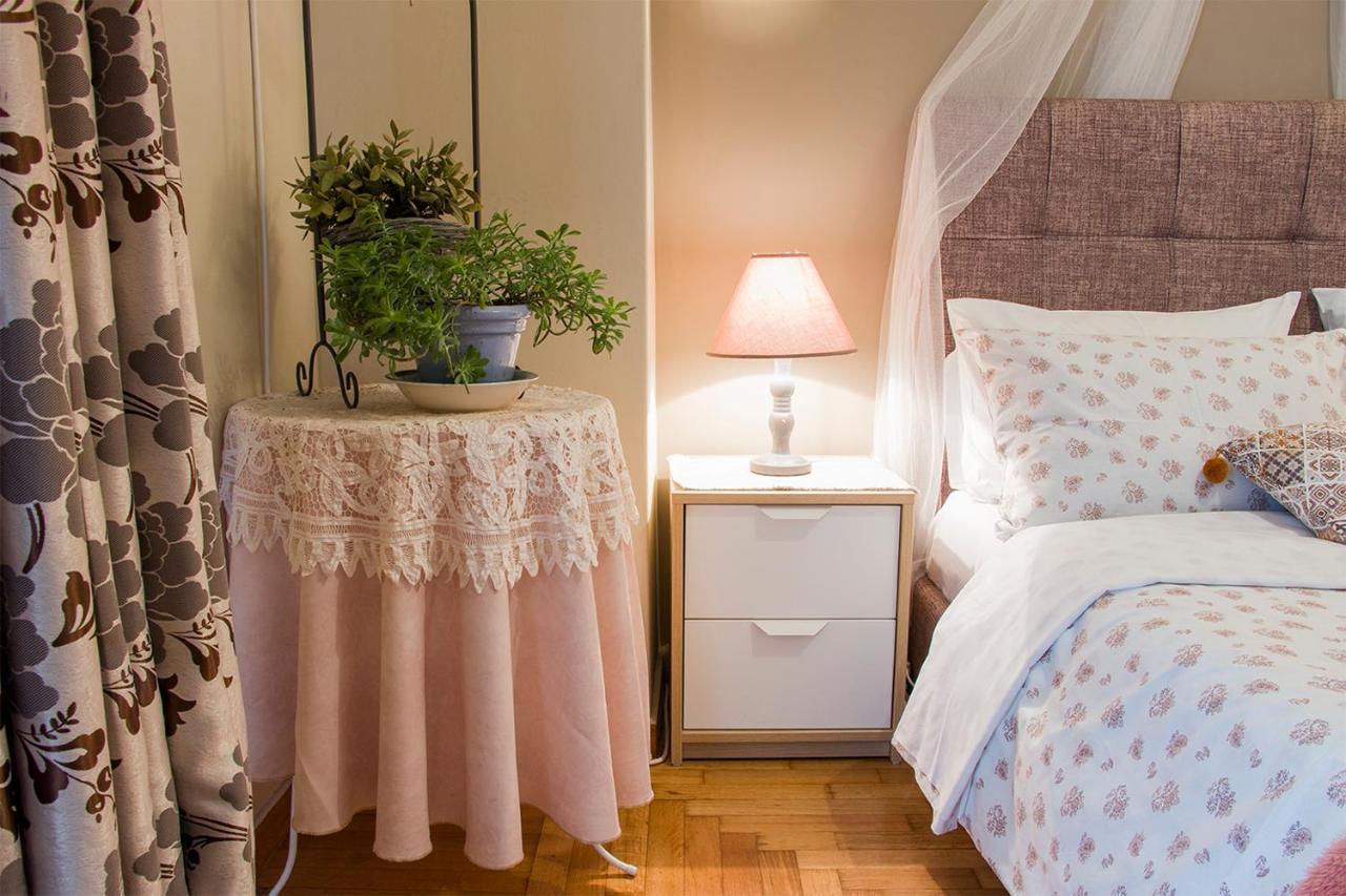 City Stay Close To The Metro A Charming Flat Atenas Exterior foto